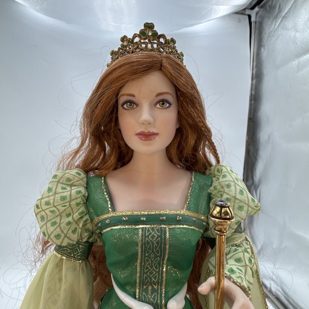 Franklin Mint Celtic Irish Princess Doll Red Hair Green Gown Gold Accent READ